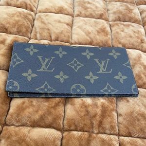 Used Louie Vuitton check book cover